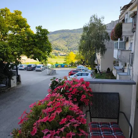 アパート Snjeska